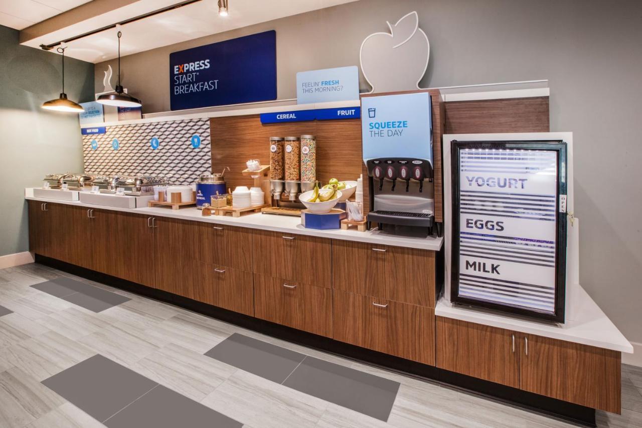 Holiday Inn Express & Suites - Ottawa By Ihg المظهر الخارجي الصورة